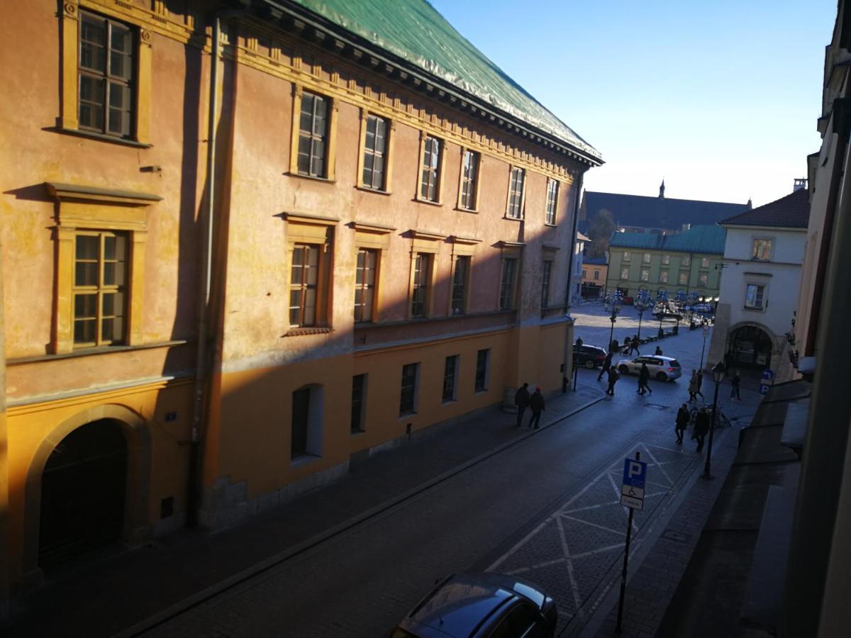 Vinfort Aparthotel Cracovia Exterior foto