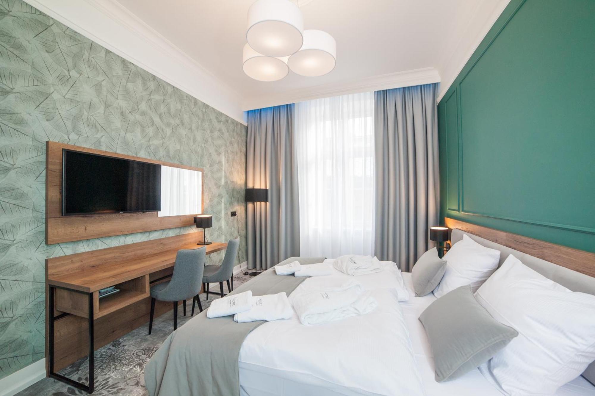Vinfort Aparthotel Cracovia Exterior foto